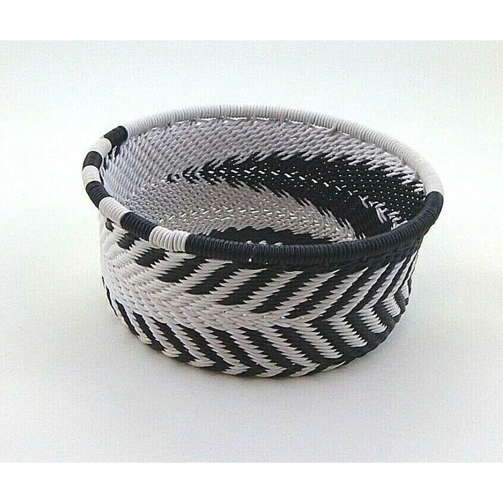 Fair Trade Zulu Telephone Wire Hand Crafted Swirl Basket Trinket Dish 3.5 Inch